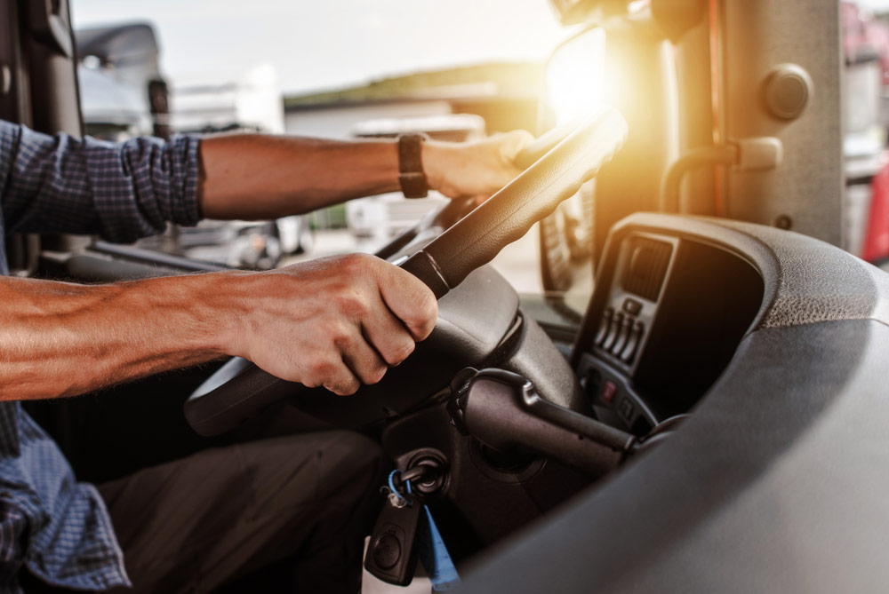 Zakres obowiązków kierowcy samochodu ciężarowego – kierowanie pojazdem - e-tollgps.pl